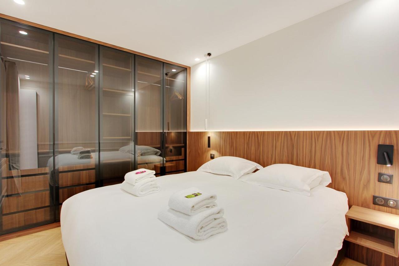 Stunning Apartment With View At The Very Heart Of Parigi Esterno foto