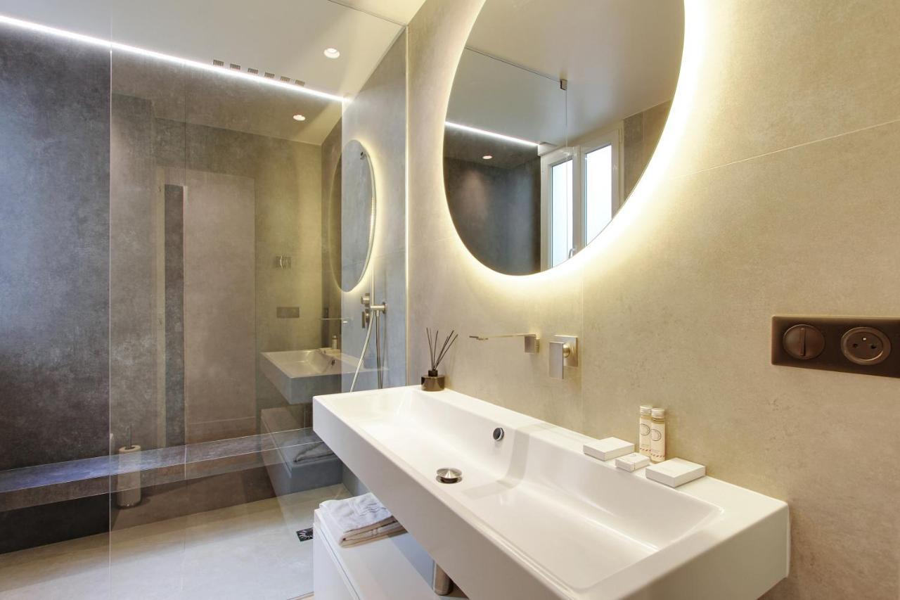 Stunning Apartment With View At The Very Heart Of Parigi Esterno foto